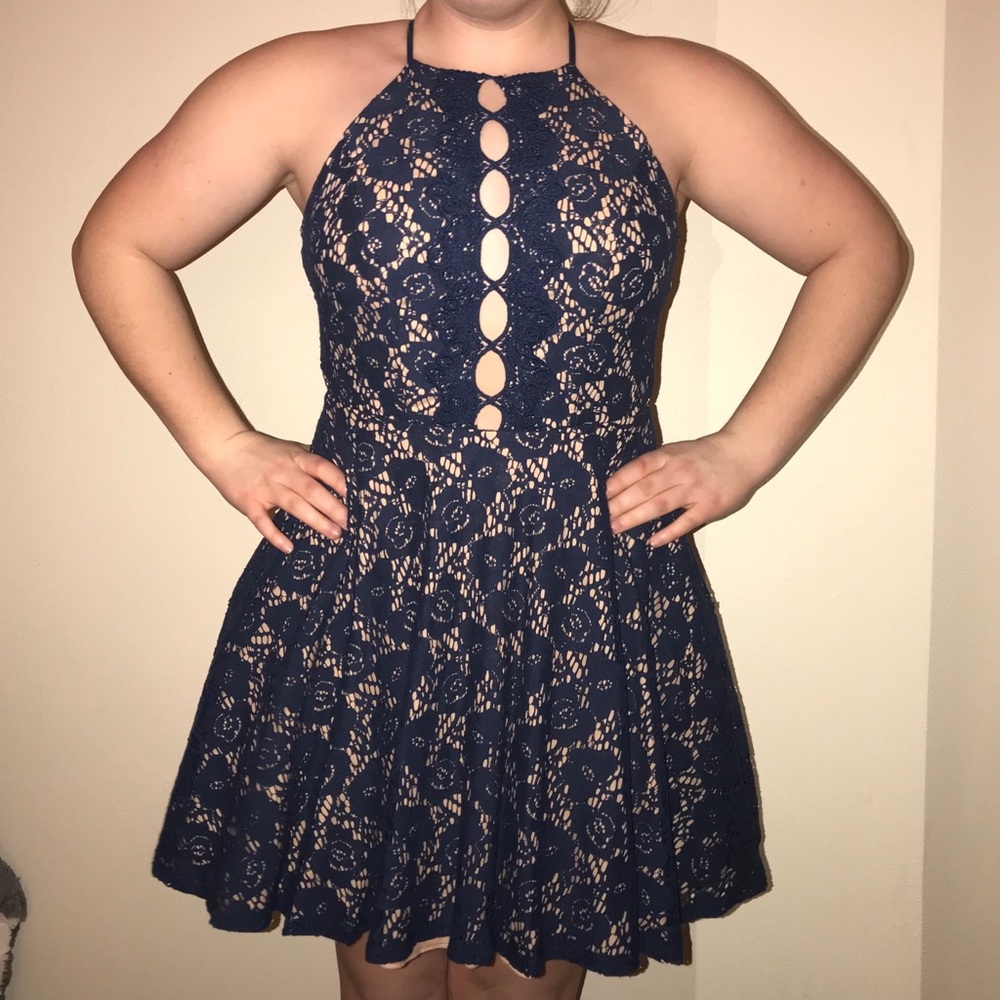 Windsor Short Lace Party Dress